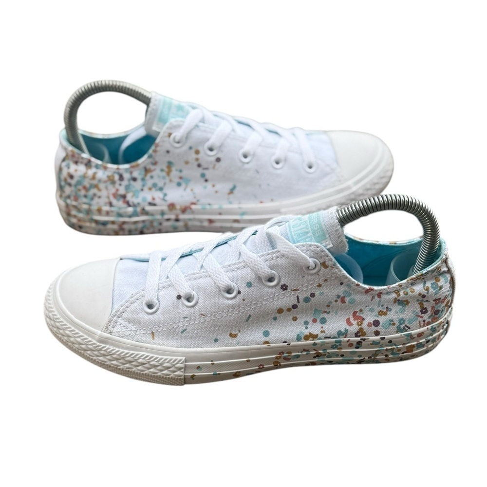 Converse Low Top Glitter Confetti Sneakers Size 4 (Juniors)